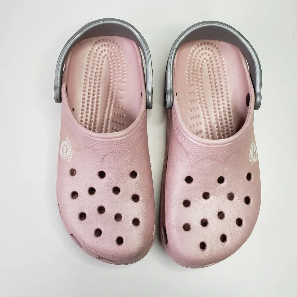 Crocs Chicago Cubs Classic Clogs Pink‎ Silver Men's 10-11 Women's 12-14 Unisex